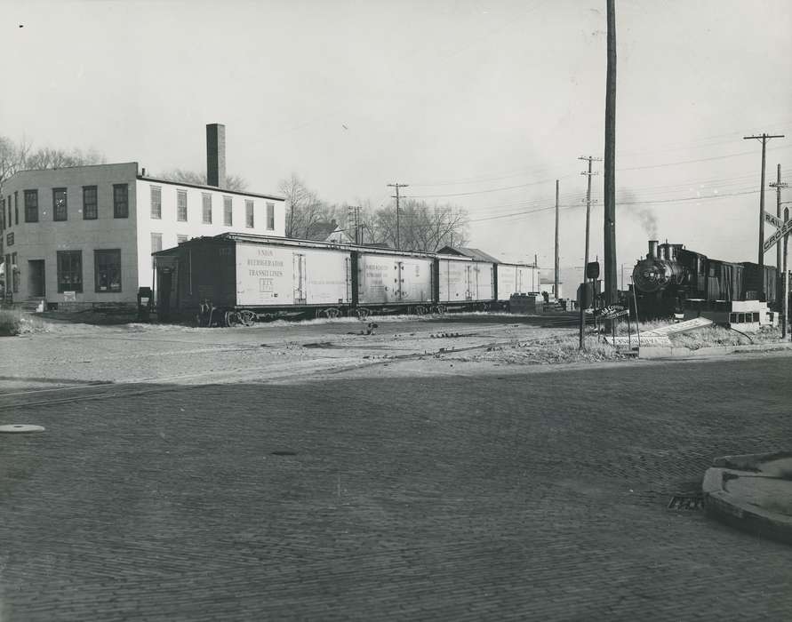 railroad crossing, train, Waverly, IA, Train Stations, Cities and Towns, Iowa, Motorized Vehicles, history of Iowa, intersection, Waverly Public Library, Main Streets & Town Squares, Iowa History