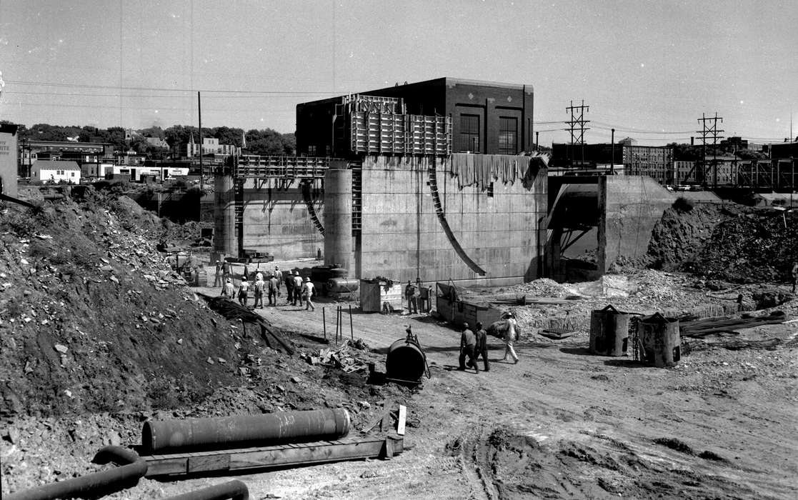 construction, Cities and Towns, Lemberger, LeAnn, Iowa History, dam, pipe, history of Iowa, Ottumwa, IA, Labor and Occupations, Iowa