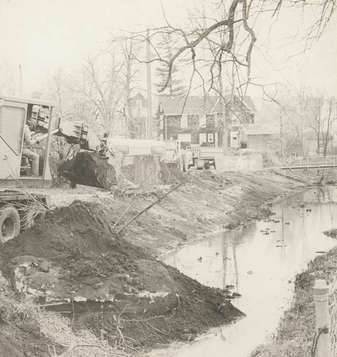 Lakes, Rivers, and Streams, Iowa, Iowa History, Waverly, IA, construction, construction crew, Labor and Occupations, Waverly Public Library, history of Iowa