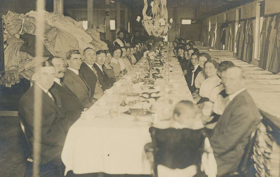 Food and Meals, Iowa, Civic Engagement, Waverly Public Library, Portraits - Group, correct date needed, Iowa History, history of Iowa, Businesses and Factories, dinner party