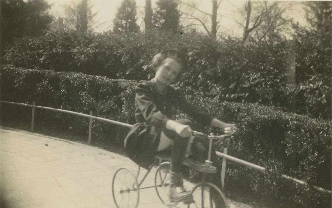 girl, Fabos, Edith, tricycle, Children, Leisure