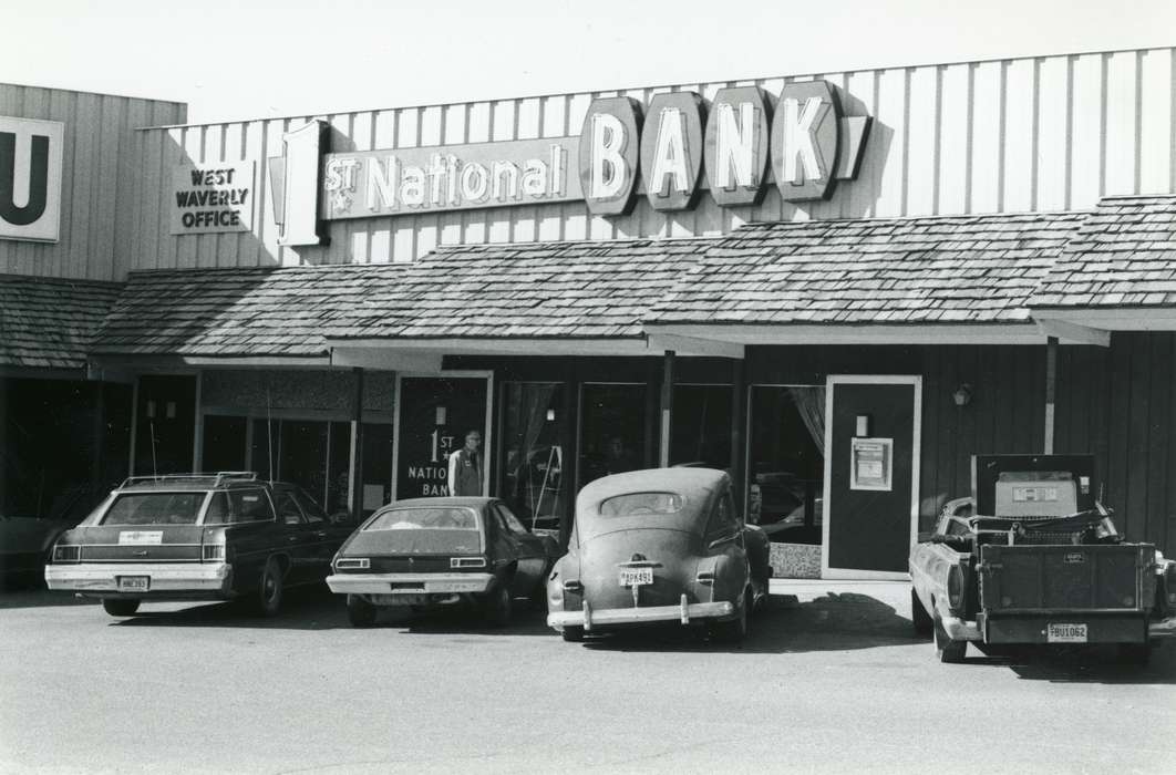 first national bank, Photos, history, Businesses and Factories, Iowa, correct date needed, Waverly, Waverly Public Library, bank, storefront, United States, ia, IA, historic, Bremer