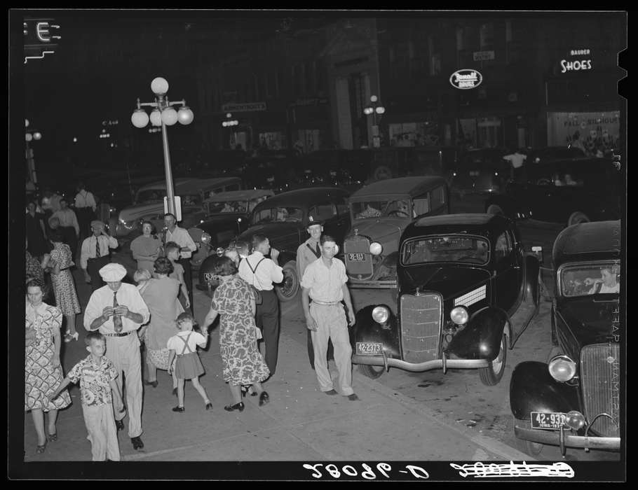 Cities and Towns, saturday night, history, Iowa, historic, Photos, Iowa Falls, downtown, United States, night, ia, Hardin, Library of Congress, IA