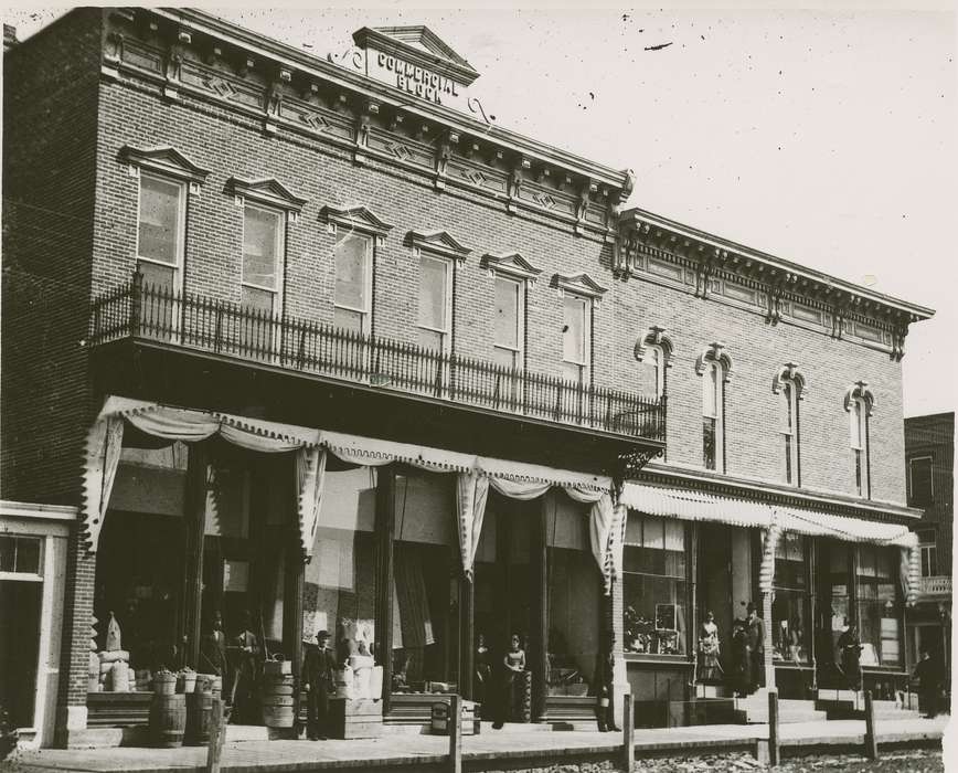 storefront, Anamosa, IA, history of Iowa, main street, Iowa, Iowa History, Hatcher, Cecilia, Main Streets & Town Squares