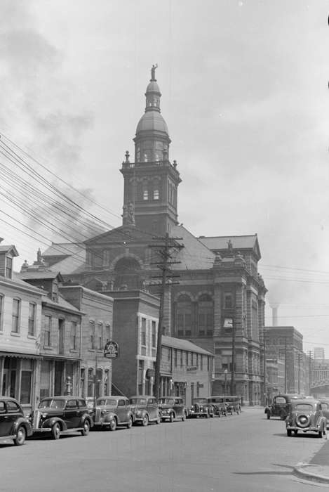 history of Iowa, tower, car, storefront, Businesses and Factories, Cities and Towns, Prisons and Criminal Justice, Iowa, power line, Library of Congress, Motorized Vehicles, cars, Iowa History