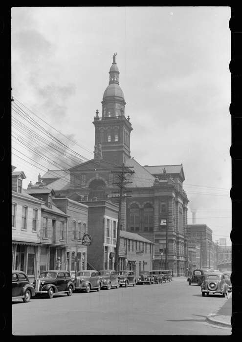 cars, Prisons and Criminal Justice, Businesses and Factories, history of Iowa, Library of Congress, power line, car, tower, Iowa History, Motorized Vehicles, Iowa, storefront, Cities and Towns