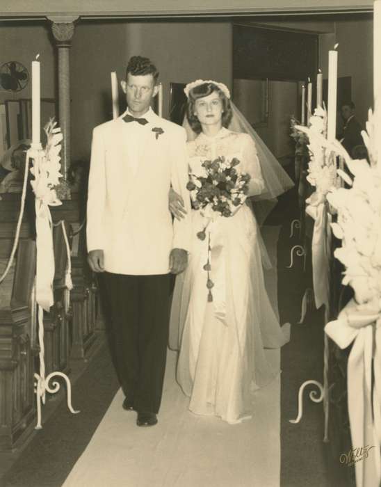 Iowa History, Roquet, Ione, Iowa, Des Moines, IA, church, Weddings, wedding dress, history of Iowa, bouquet