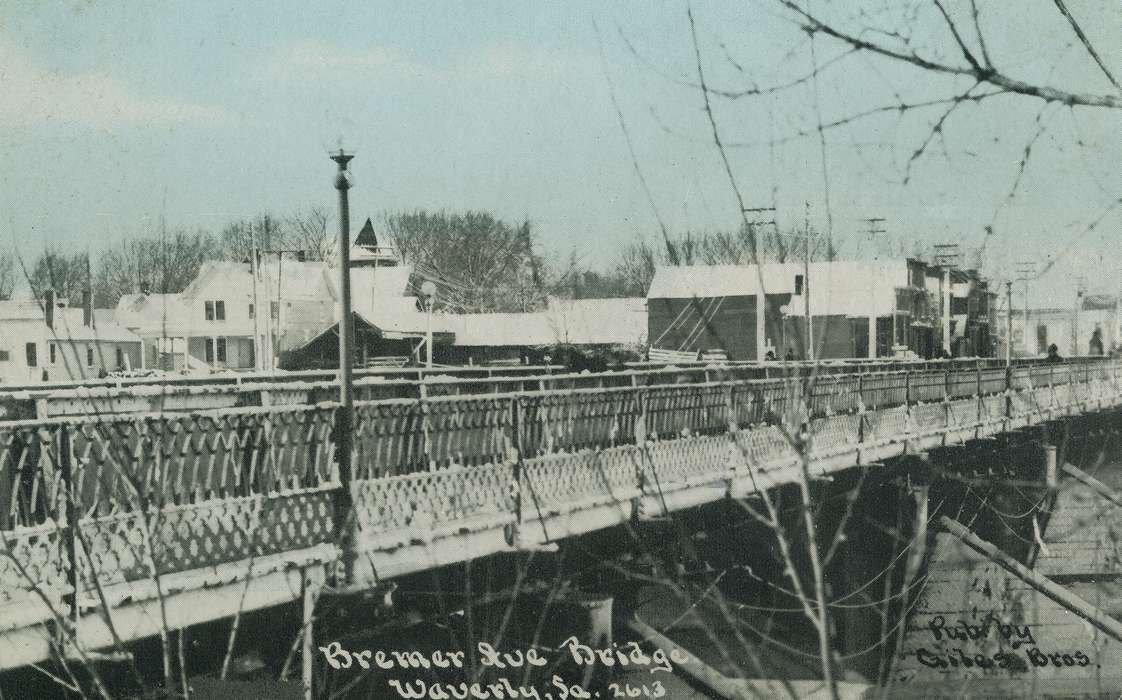 history of Iowa, street light, bridge, Waverly, IA, Waverly Public Library, Iowa, Iowa History