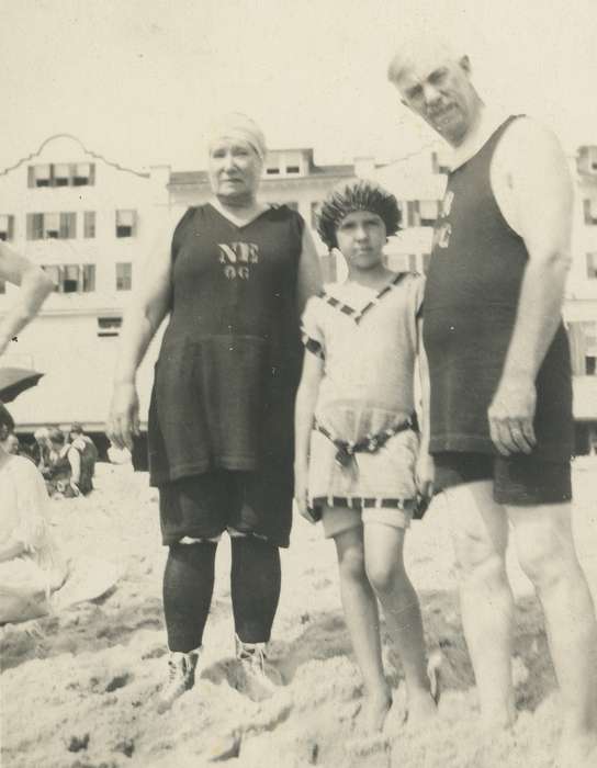 Ager and Coy, Travel, history, Portraits - Group, historic, Iowa, Outdoor Recreation, Children, ia, Leisure, Photos, Families