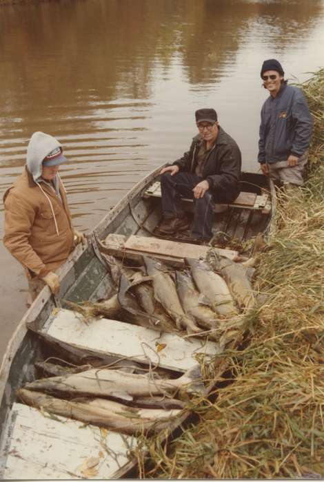 chinook salmon, history of Iowa, fish, Swanson, Chris, Iowa, Iowa History, fishing, salmon, Outdoor Recreation, Buffalo, IA, boat