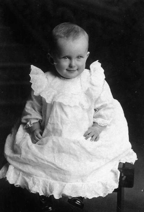 Shaw, Marilyn, baby, Portraits - Individual, Iowa History, Iowa, Monroe, IA, history of Iowa, boy, Children