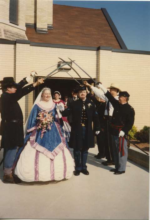 Weddings, reenactors, wedding gown, Olsson, Ann and Jons, sword, Iowa History, civil war, uniform, wedding, Iowa, WI, history of Iowa