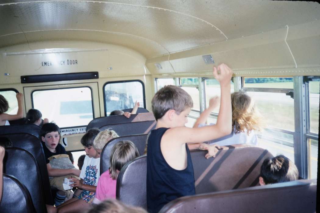 ia, second grade missouri trip, Schools and Education, school bus, Iowa, history, Photos, Coon Rapids Enterprise, Children, missouri trip, historic, United States, MO, school trip