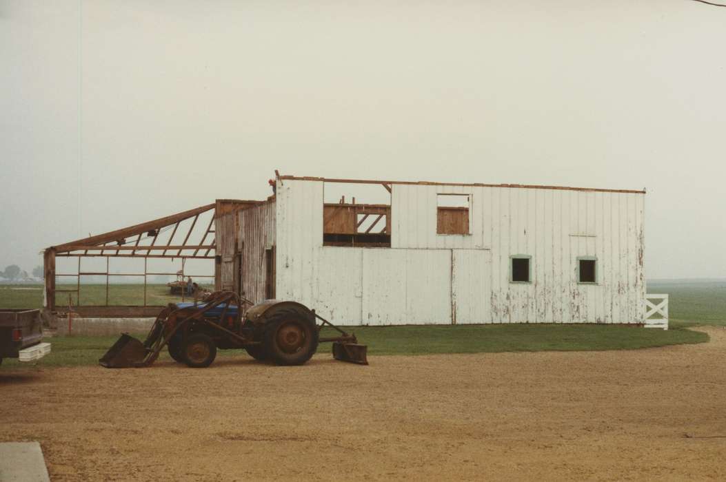 Barns, DeWitt, IA, Farms, tractor, Iowa History, fire, Iowa, history of Iowa, Feddersen, Margaret