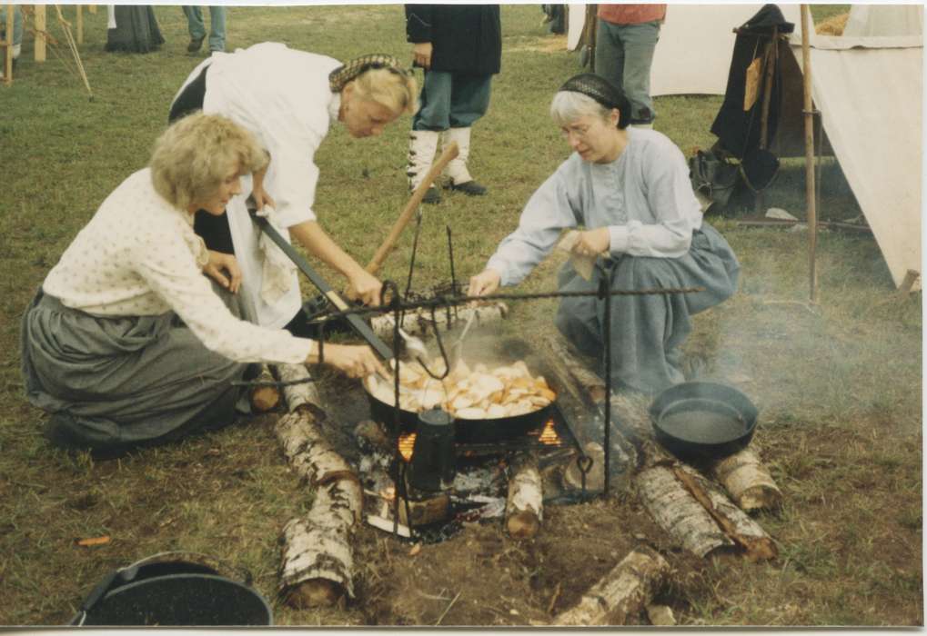history of Iowa, camp, Fairs and Festivals, Olsson, Ann and Jons, cooking, Prairie du Chien, WI, Outdoor Recreation, Iowa History, campfire, reenactment, civil war, Iowa, Leisure, tents, reenactors, Entertainment
