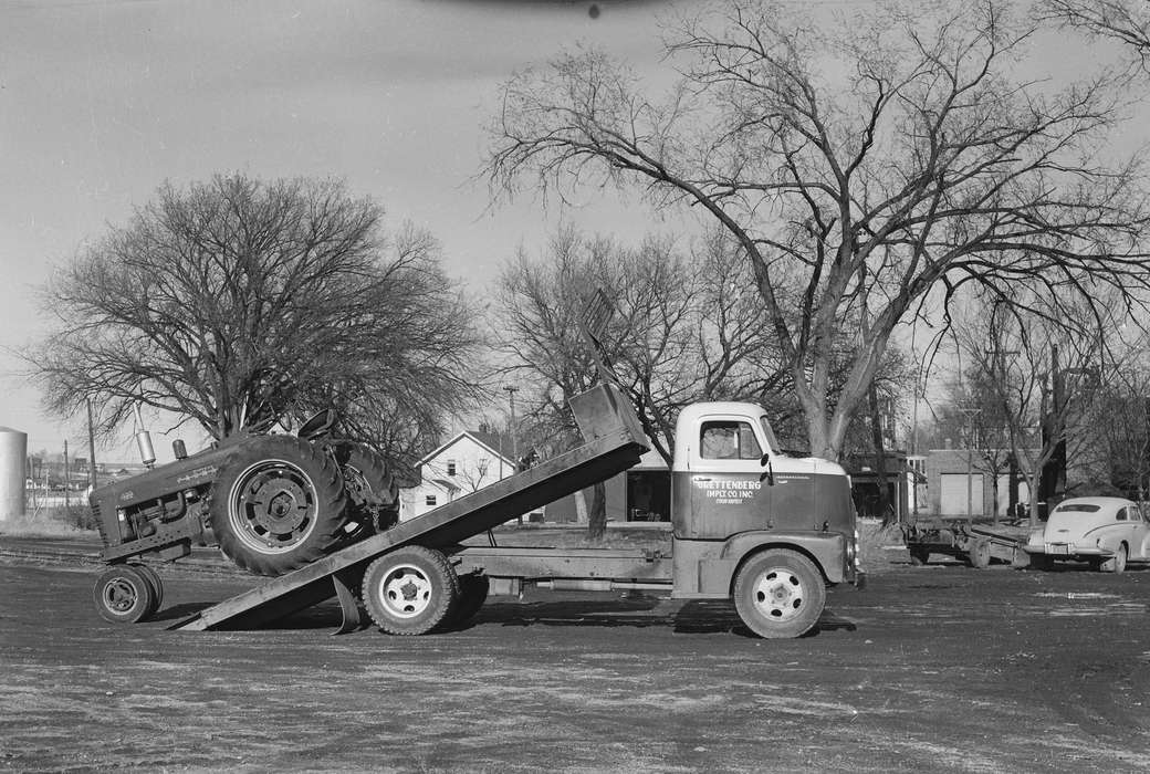 ia, car, Iowa, history, IA, Coon Rapids, Photos, Coon Rapids Enterprise, truck, historic, tractor, United States, Motorized Vehicles