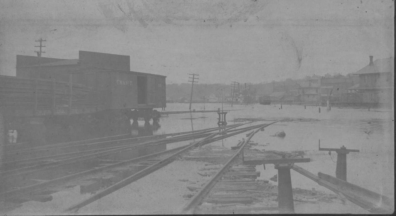 Cities and Towns, Train Stations, Iowa History, Iowa, history of Iowa, Becker, Alfred, Lakes, Rivers, and Streams, Dubuque, IA, train tracks, Floods