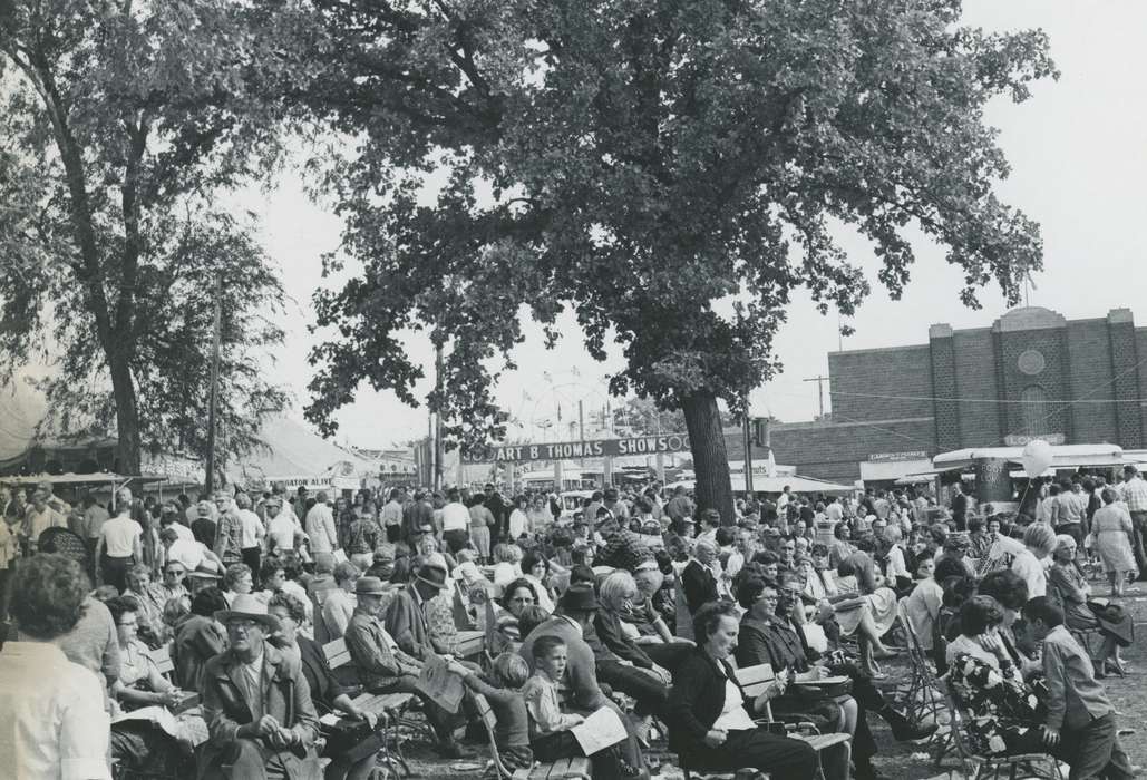 Black Hawk, Fairs and Festivals, Photos, ia, cattle congress, historic, history, Grout Museum of History and Science, United States, Iowa, crowd, Waterloo, IA, national cattle congress