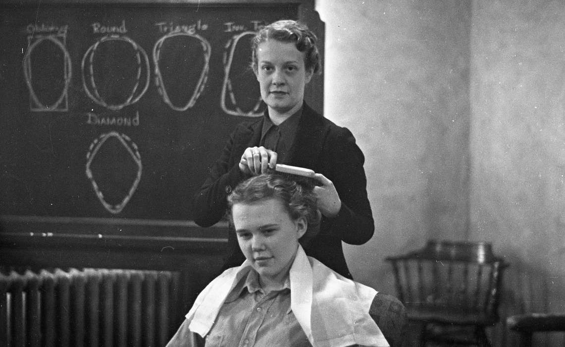 classroom, history of Iowa, uni, chalkboard, Iowa, university of northern iowa, Iowa History, iowa state teachers college, hair styling, Cedar Falls, IA, UNI Special Collections & University Archives, Schools and Education