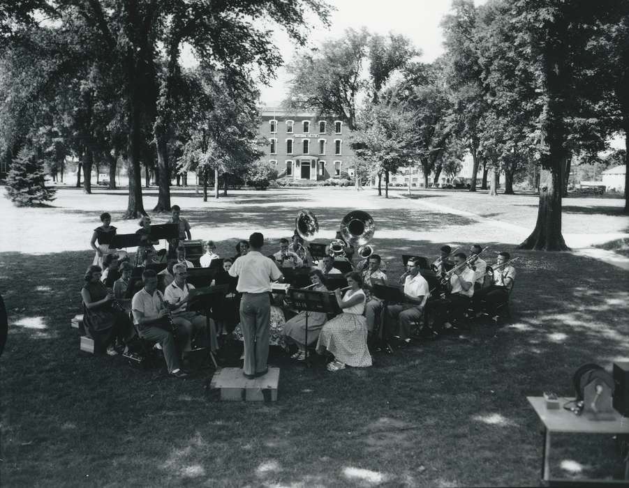 history of Iowa, outside, young men, main street, band, trees, Waverly Public Library, young women, Iowa History, Iowa, Leisure, instruments, Main Streets & Town Squares, Entertainment