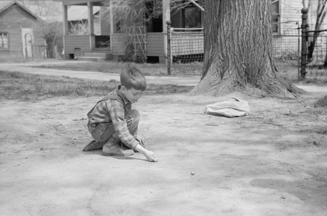 Library of Congress, tree, bark, play, Iowa History, Children, Leisure, tree trunk, Iowa, history of Iowa, boy, silly, kid, playing, Cities and Towns, game