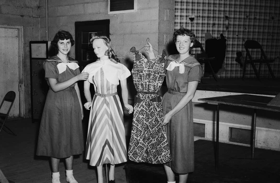 Portraits - Group, 4h, Iowa, IA, United States, presentation, Photos, Schools and Education, historic, Coon Rapids, Fairs and Festivals, girls, mannequin, history, ia, Coon Rapids Enterprise, dresses