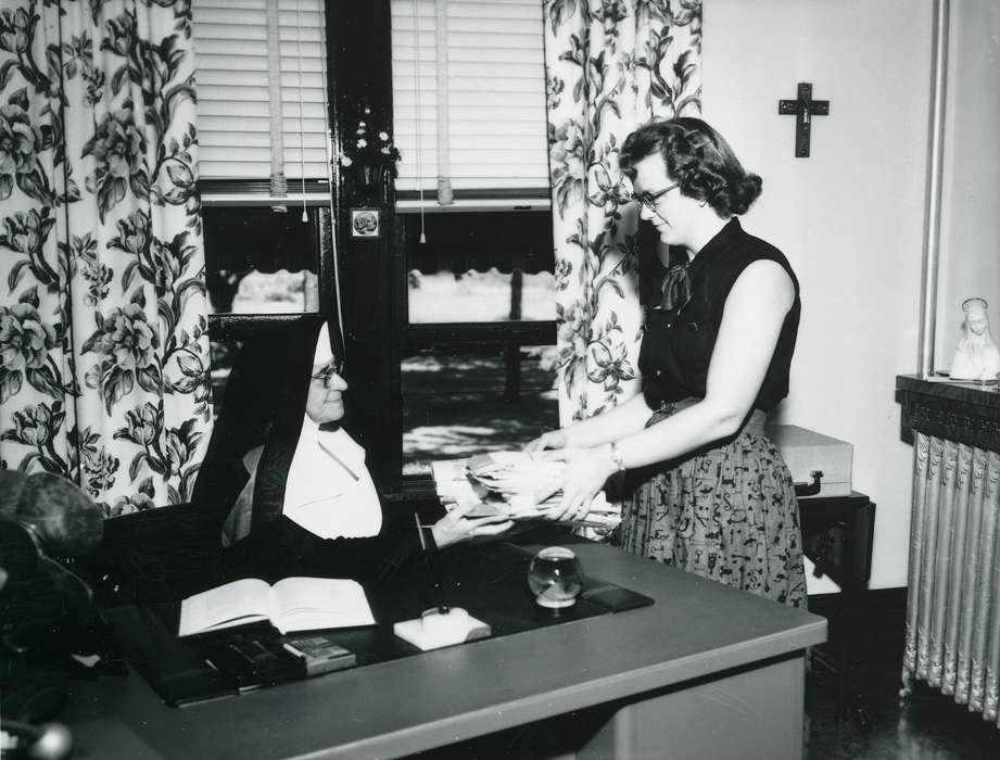 Iowa, office, Waverly Public Library, nun, woman, Religion, Iowa History, history of Iowa, Labor and Occupations