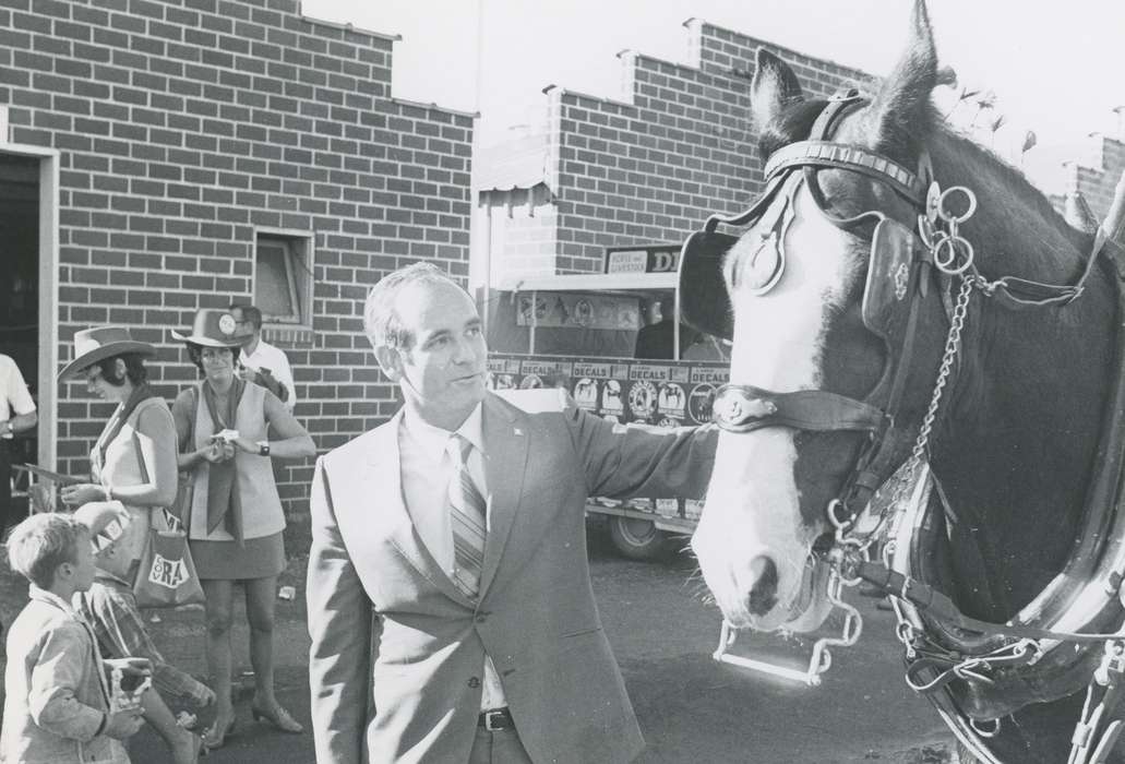 IA, governor, Black Hawk, historic, horse, national cattle congress, United States, Portraits - Individual, Iowa, ia, Waterloo, cattle congress, robert ray, Photos, history, Grout Museum of History and Science