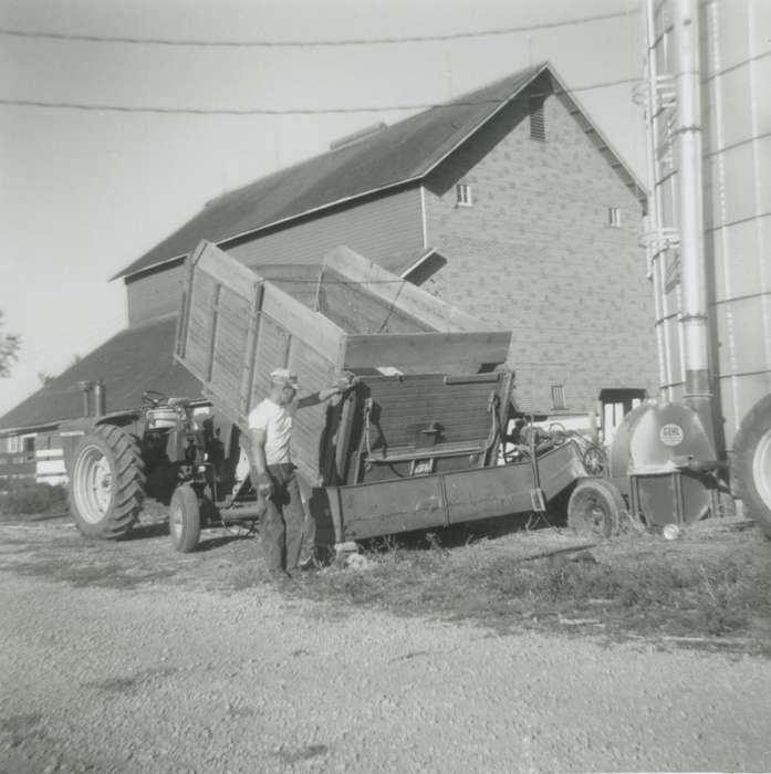 Iowa, Grundy County, IA, Iowa History, Vauthier, Elizabeth, Farms, Barns, Farming Equipment, tractor, history of Iowa
