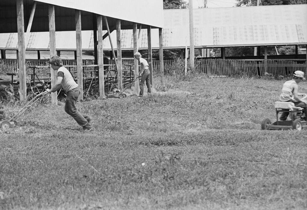 community service, Coon Rapids, Civic Engagement, Coon Rapids Enterprise, Iowa, lawn mower, mowing, historic, United States, ia, history, Photos, IA