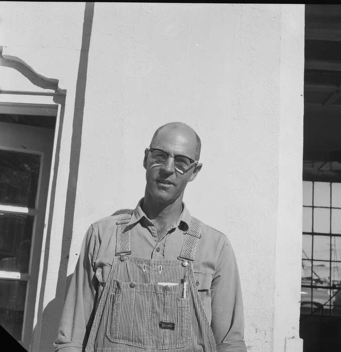 Portraits - Individual, Iowa, glasses, IA, United States, Photos, historic, man, Coon Rapids, history, overalls, ia, Coon Rapids Enterprise