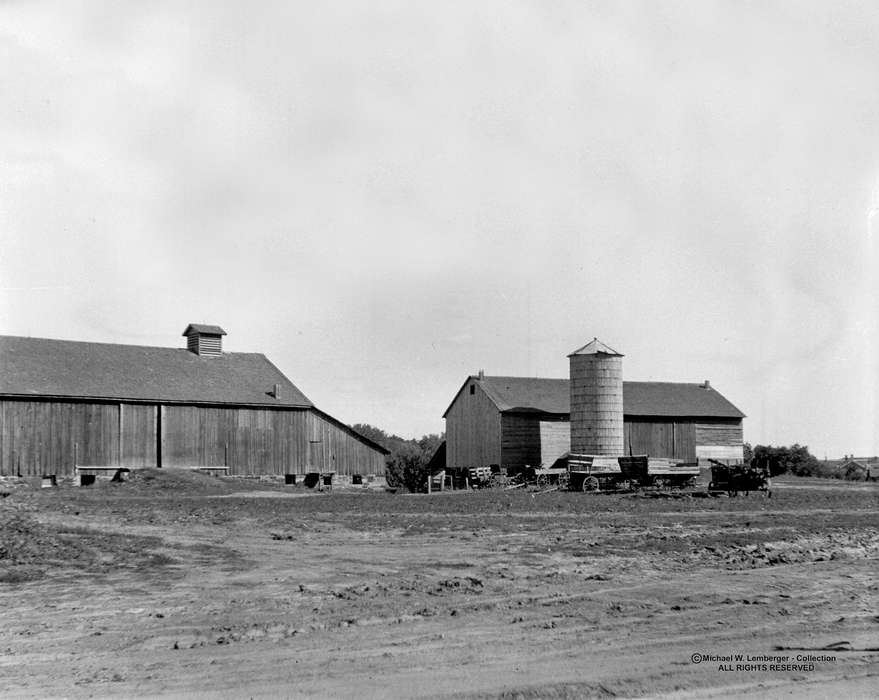 Lemberger, LeAnn, history of Iowa, Amana, IA, Barns, Farms, Iowa, Iowa History