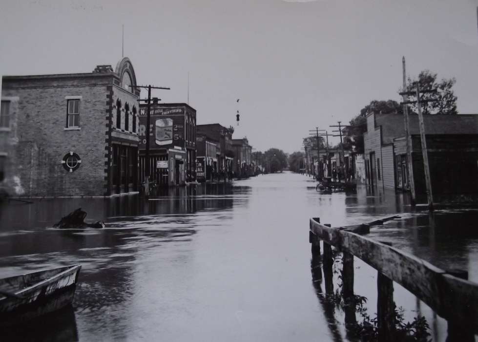 Floods, Cities and Towns, Eddyville, IA, Lakes, Rivers, and Streams, Lemberger, LeAnn, Iowa History, Iowa, history of Iowa