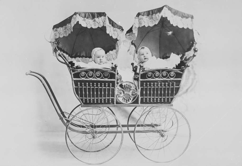 Iowa History, stroller, Lemberger, LeAnn, history of Iowa, baby carriage, Portraits - Group, infant, Children, Iowa, baby, Ottumwa, IA, parasol