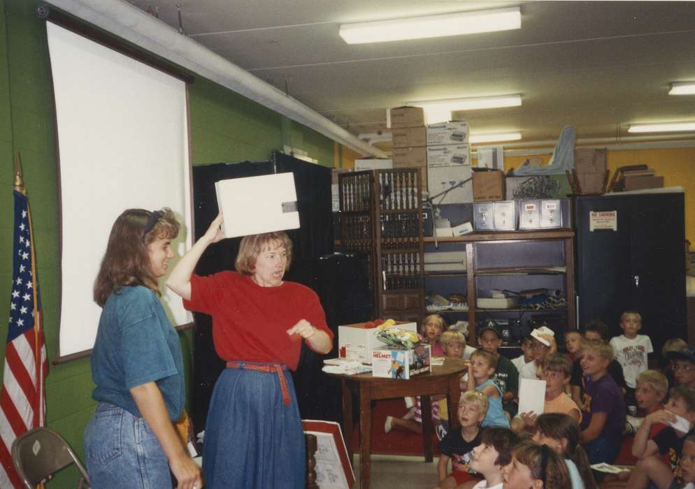 teacher, IA, Photos, history, elementary, Iowa, correct date needed, children, Waverly, Waverly Public Library, students, United States, Schools and Education, ia, classroom, historic, Bremer