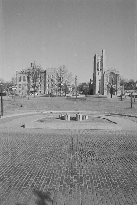 church, park, Main Streets & Town Squares, Lemberger, LeAnn, brick road, Ottumwa, IA, Cities and Towns, Iowa, Iowa History, history of Iowa, Religious Structures, roundabout