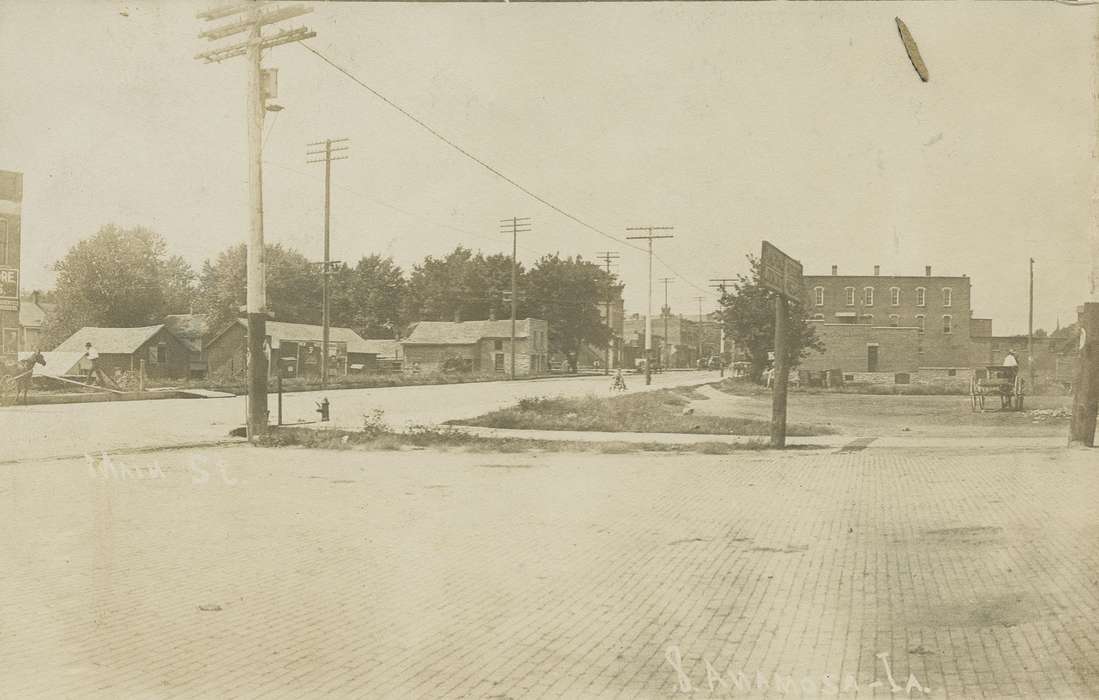 Anamosa, IA, Main Streets & Town Squares, history of Iowa, Hatcher, Cecilia, main street, Iowa, Iowa History