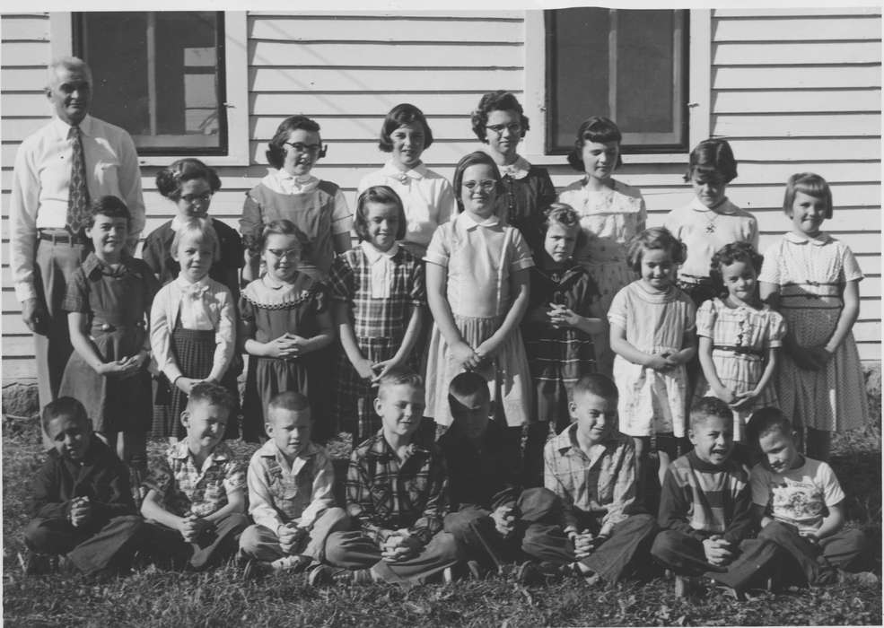 Portraits - Group, Children, teacher, history of Iowa, Cigrand, Mariann, Iowa, Iowa History, Schools and Education, class, Bernard, IA