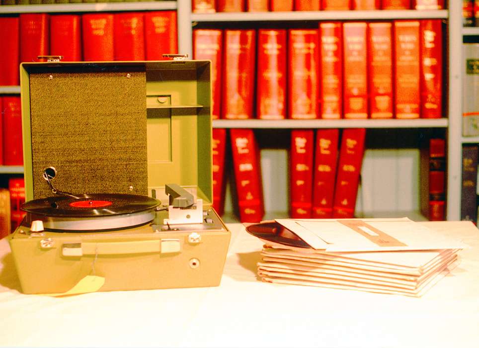 record player, Iowa History, Clinton Public Library, Leisure, Iowa, history of Iowa