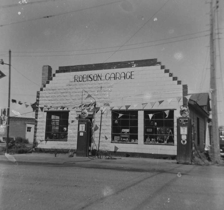 Businesses and Factories, garage, Iowa, IA, United States, Photos, historic, Coon Rapids, history, gas station, ia, Coon Rapids Enterprise