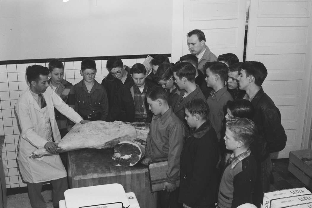 Iowa, Children, high school students, IA, United States, Photos, Schools and Education, historic, meat, Coon Rapids, history, Animals, ia, Coon Rapids Enterprise, ffa, demonstration
