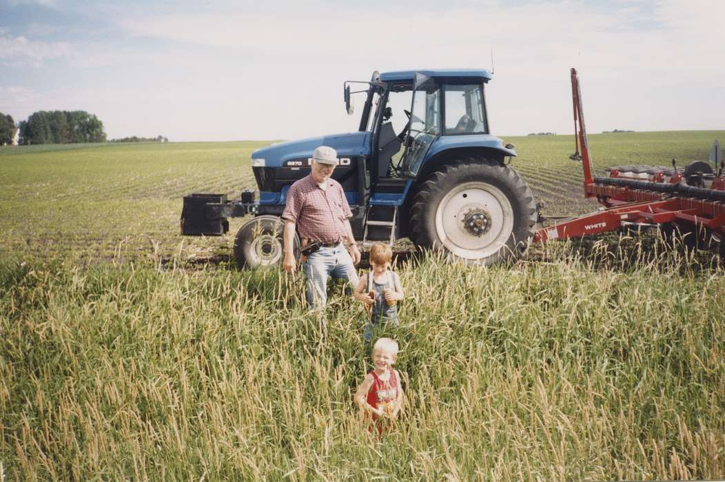 ford, Aden, Marilyn, Farming Equipment, Iowa, Iowa History, history of Iowa, Farms, soybean, Palmer, IA, Children, tractor, Portraits - Group