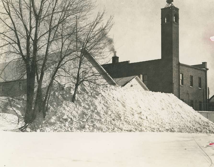 Waverly Public Library, barren tree, Cities and Towns, Iowa History, snow, fire station, history of Iowa, Waverly, IA, Businesses and Factories, correct date needed, Iowa, snow pile
