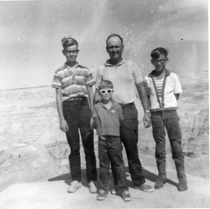 sunglasses, siblings, grand canyon, Travel, Children, Families, AZ, Iowa History, Schrodt, Evelyn, Iowa, history of Iowa