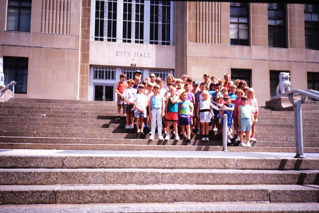 city hall, ia, second grade missouri trip, Iowa, history, field trip, Photos, Coon Rapids Enterprise, Portraits - Group, Children, missouri trip, historic, United States, MO, school trip