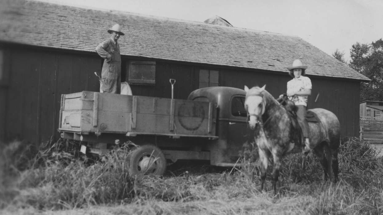 Animals, Iowa History, Iowa, Barns, Farms, history of Iowa, Burlington, IA, Portraits - Group, Busse, Victor, Motorized Vehicles, Farming Equipment, horse, truck