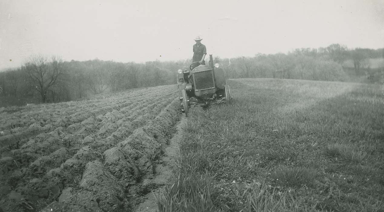 Farming Equipment, Farms, Portraits - Individual, Iowa History, Iowa, Fredericks, Robert, history of Iowa, IA