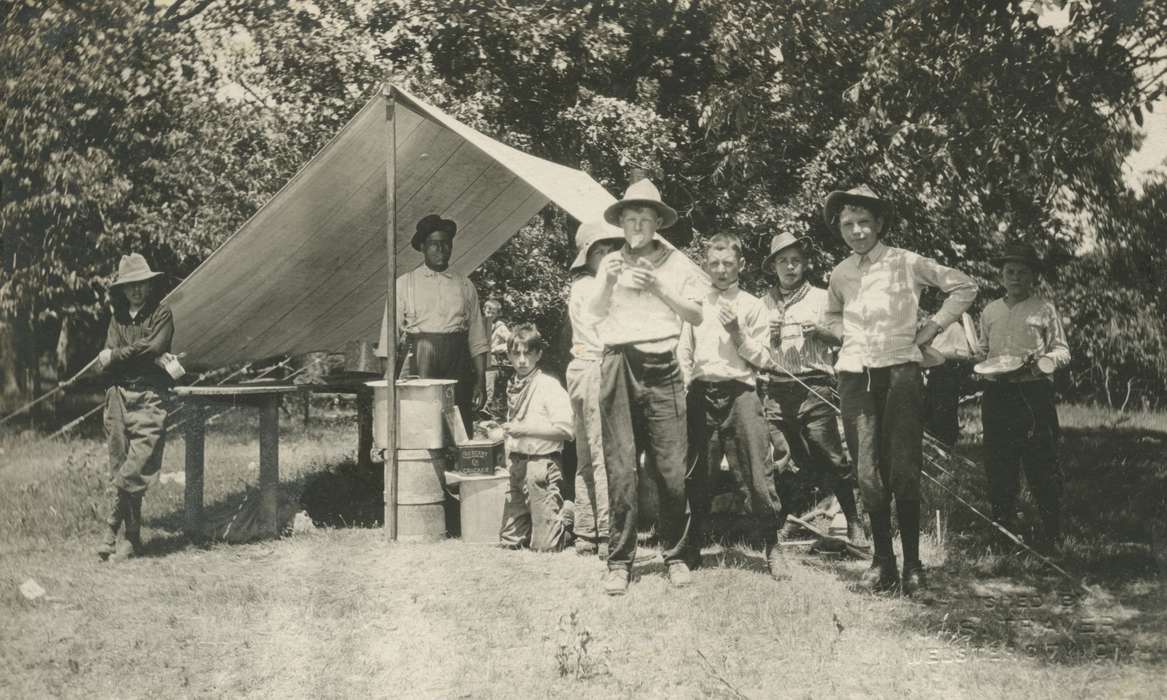 boys, Leisure, Food and Meals, Outdoor Recreation, Webster City, IA, Iowa, McMurray, Doug, Iowa History, history of Iowa, boy scouts, Children