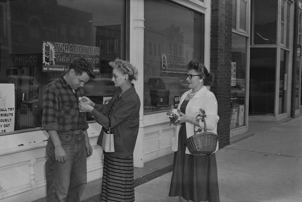 ia, Photos, United States, IA, Coon Rapids, Iowa, historic, storefront, history, Portraits - Group, Coon Rapids Enterprise