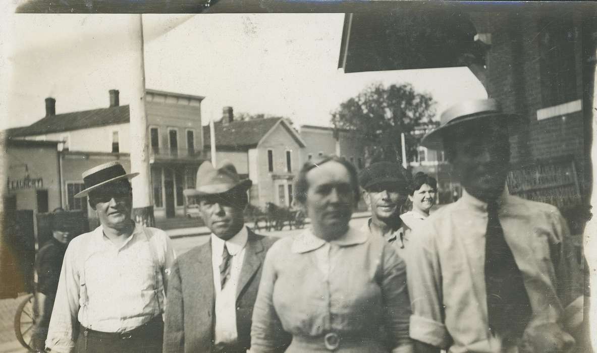 Portraits - Group, Main Streets & Town Squares, newsboy cap, Meyer, Mary, Businesses and Factories, Cities and Towns, boater hat